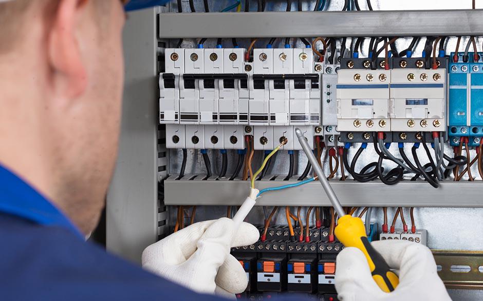électricien Paris 2
